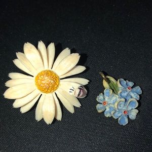 Carved Bone Pin Pendant Brooch Flower Vintage